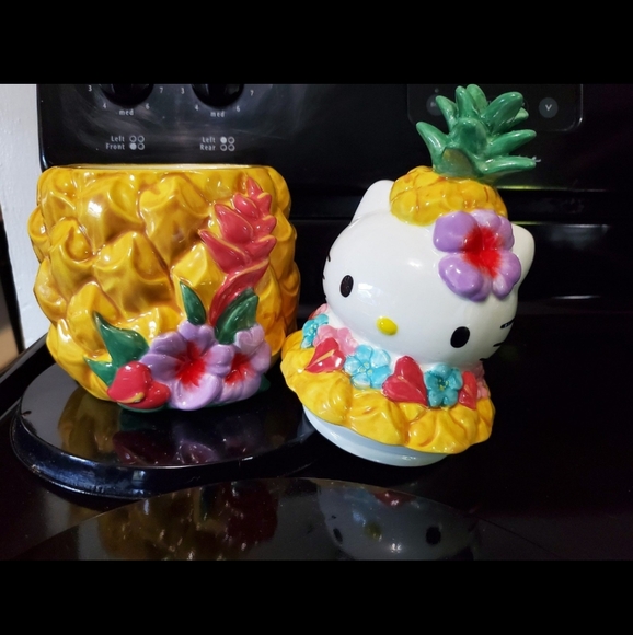 Blue Sky Hello Kitty Pineapple Cannister Cookie Jar - Picture 3 of 12